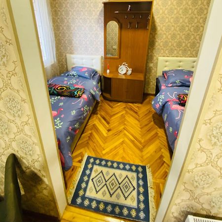 Anna'S Home Кутаиси Екстериор снимка