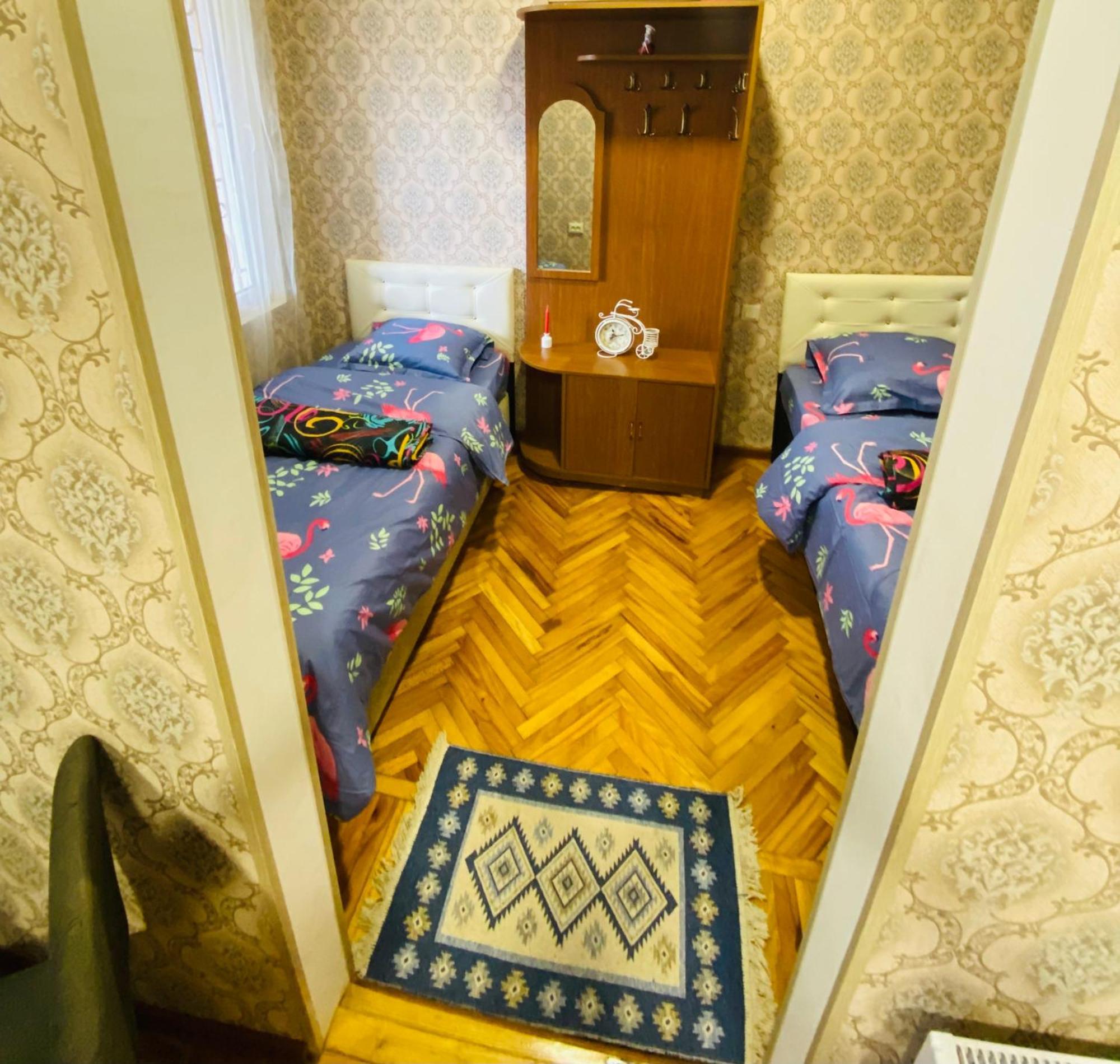 Anna'S Home Кутаиси Екстериор снимка