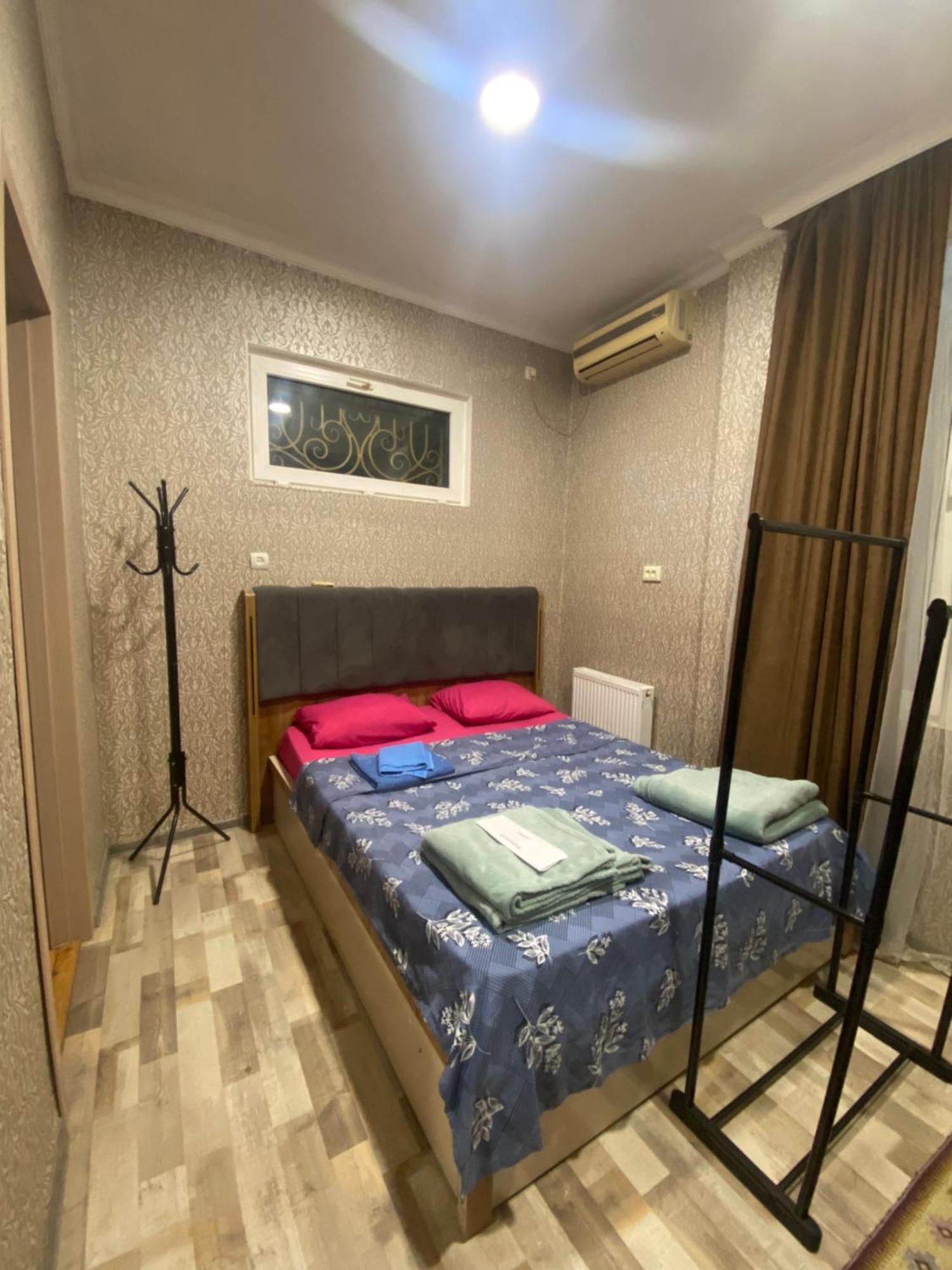 Anna'S Home Кутаиси Екстериор снимка