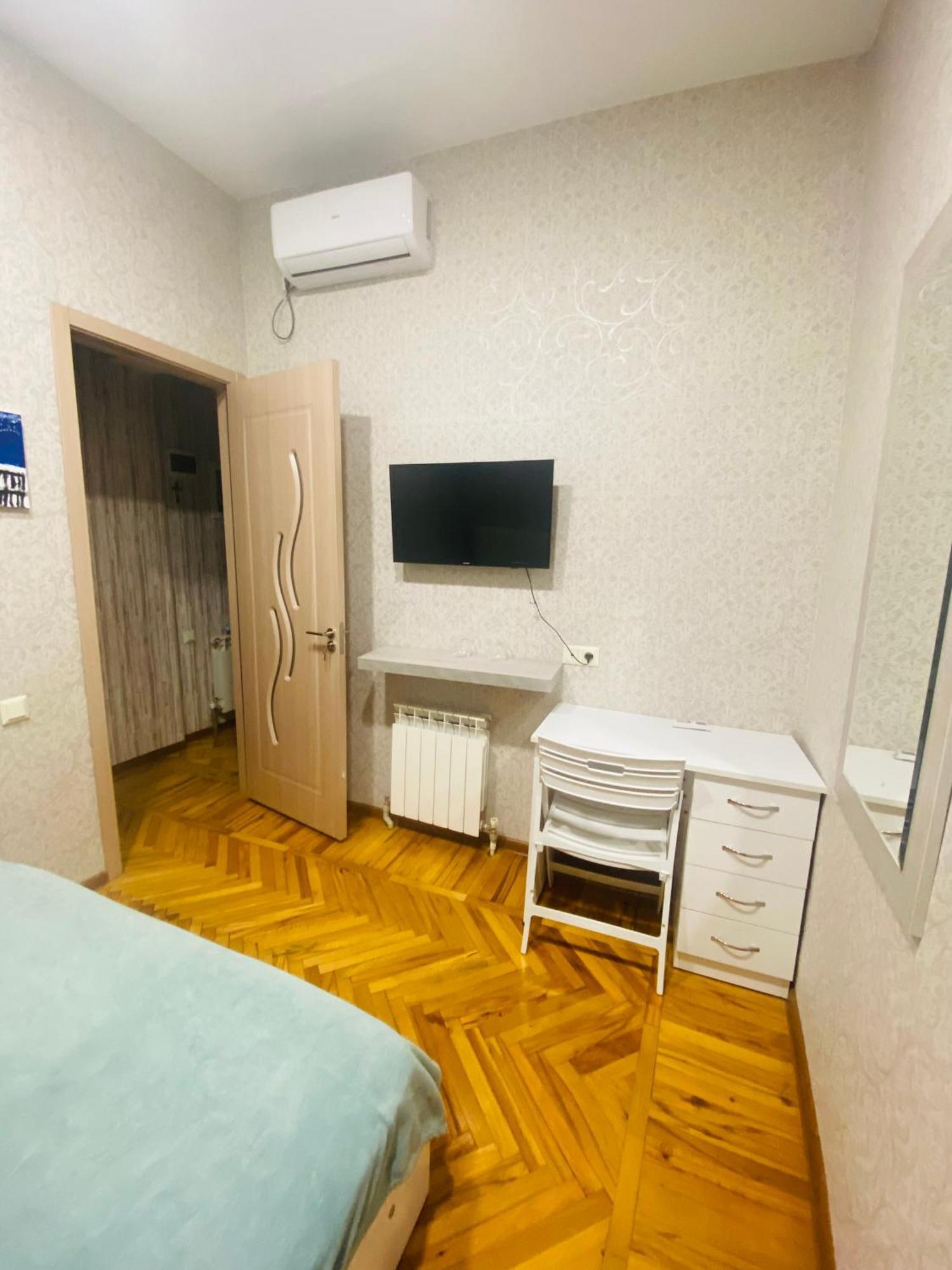 Anna'S Home Кутаиси Екстериор снимка