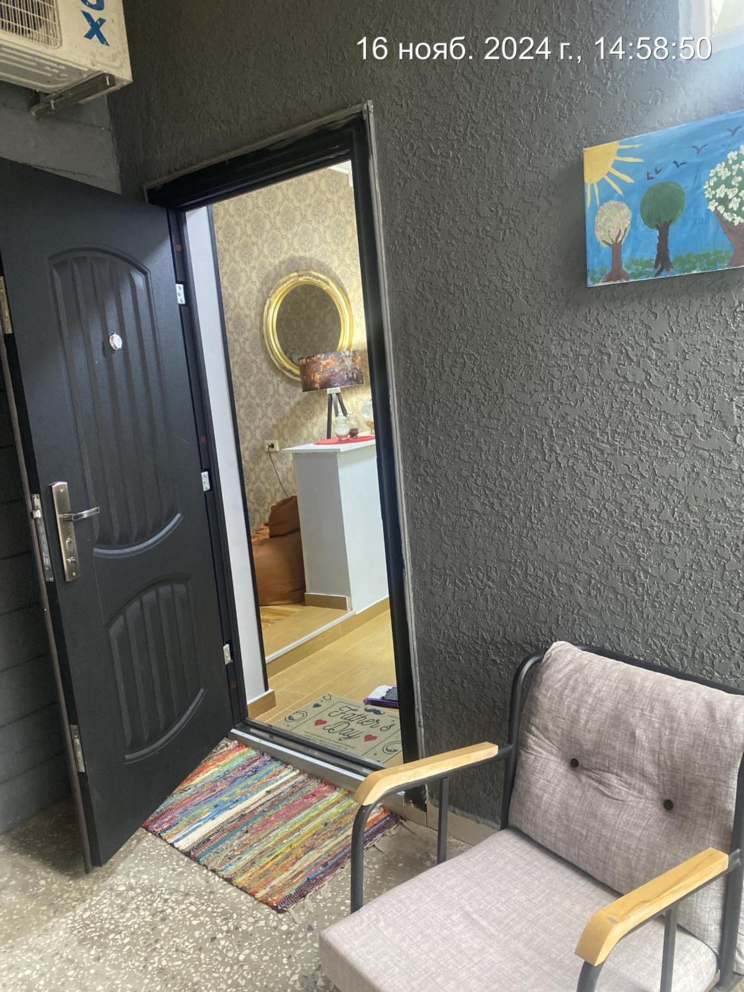 Anna'S Home Кутаиси Екстериор снимка